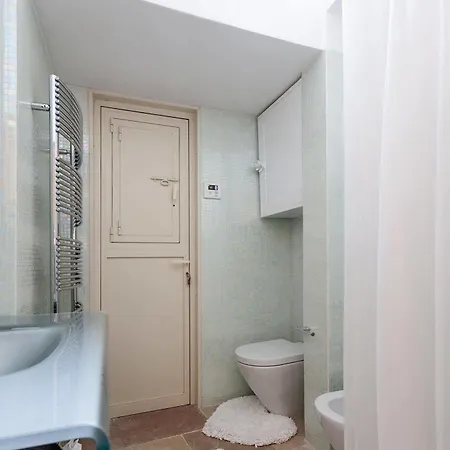 Hotel Lo Scrigno 2*